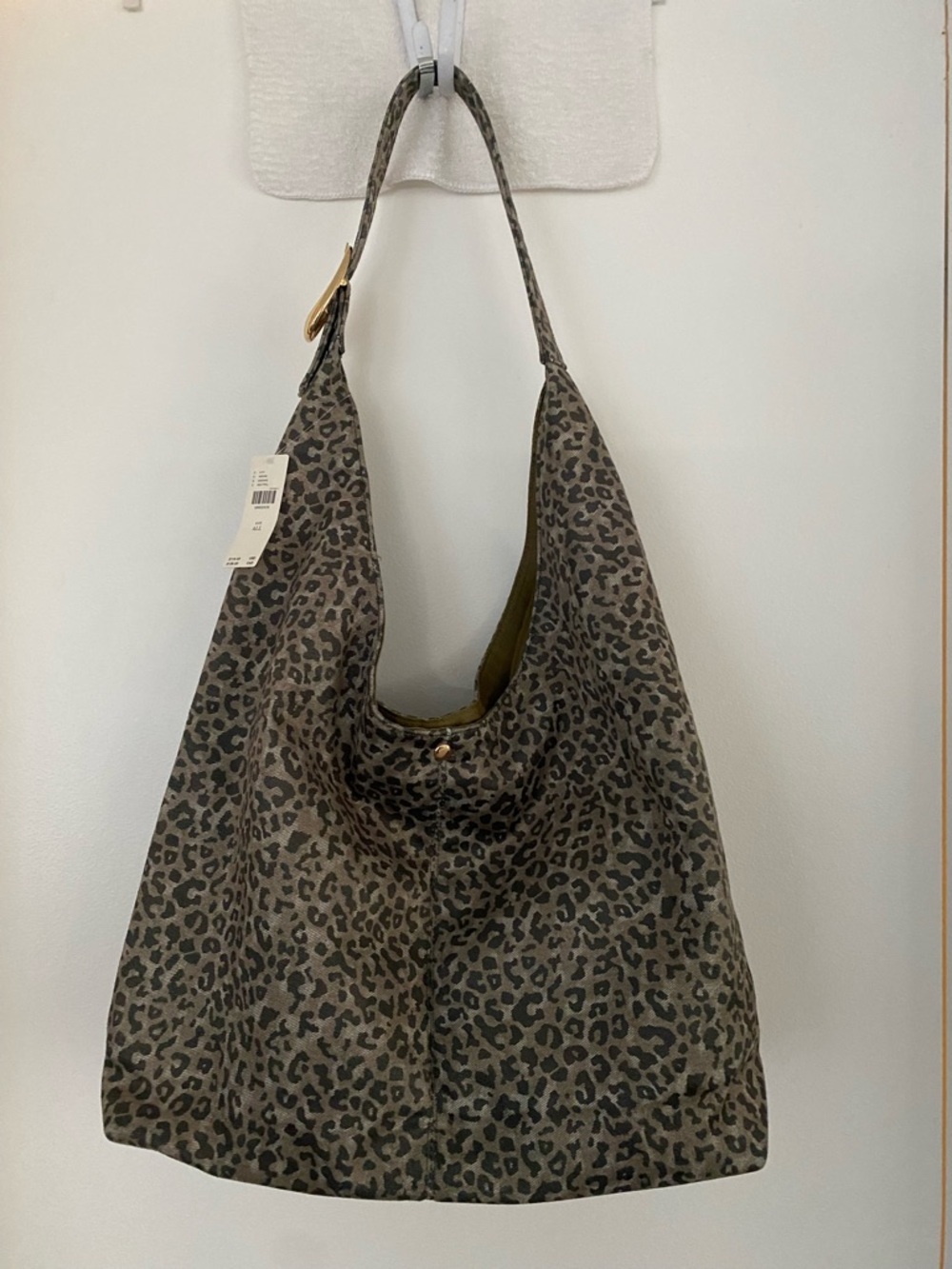 NWT ANTHROPOLOGIE LOVE KNOT SLOUCHY BAG NATURAL LEOPARD 18x12x4 with pouch